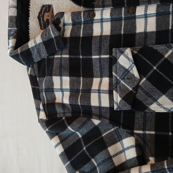 Plaid Lined Button-Up Shirt Jacket - Picture 4 of 7